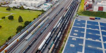Freight boom fires Buffett trains, Maersk ships and oil prices – Pittsburgh Post-Gazette