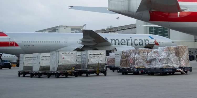 Newsroom – Preparing for a Vaccine: American Cargo Operations Conducting Trial Flights From Miami to South America