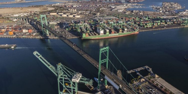 Port Of LA Faces 50 Pct More Cargo Shipments