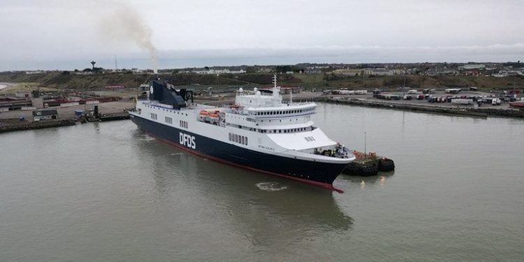 First DFDS Freight Ferry for New Rosslare Europort-Dunkirk (France) Route Makes Berthing Trials