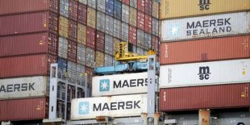 Massive congestion in Long Beach is the wild card in the container sector