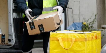 Amazon warehouse hit by Covid outbreak with at least six delivery drivers testing positive