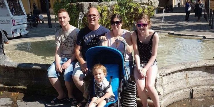 Northern Ireland lorry driver stranded in his cab after testing positive for Covid-19