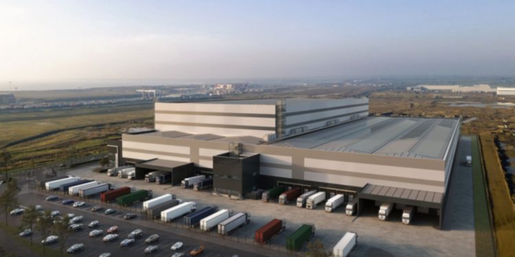 Mars UK strikes £350m DHL warehousing & logistics deal