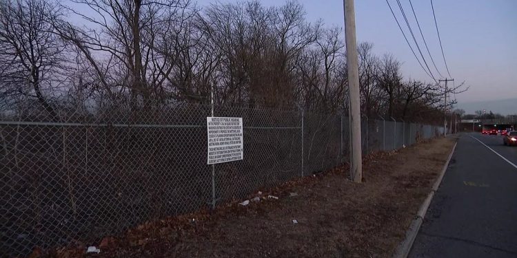 Town of Oyster Bay approves Amazon warehouse proposal; civic leader pushes back