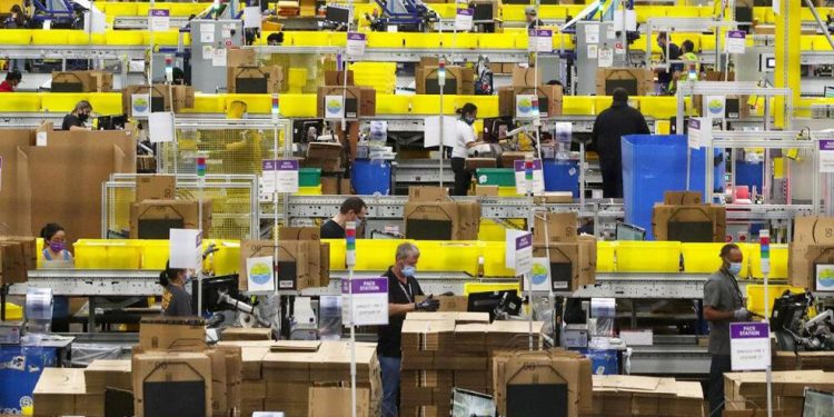 Amazon Surpasses Boeing as Washington State’s Biggest Employer | Northwest Regional News