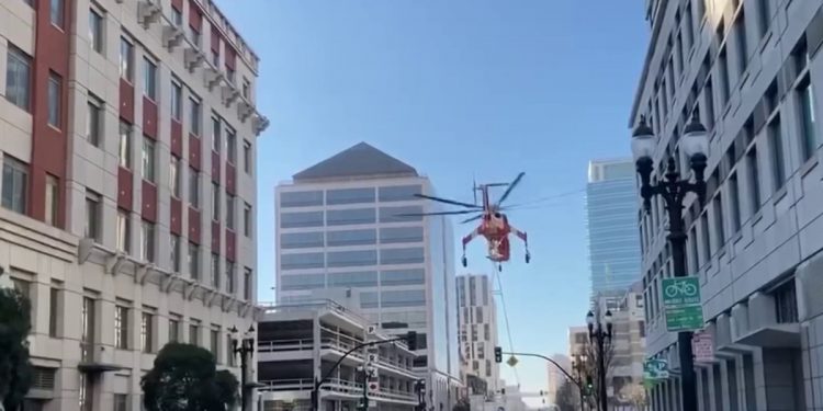 Helicopter Drops Cargo in Oakland – NBC Bay Area
