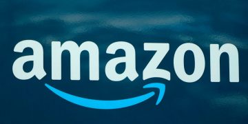 Amazon purchases 11 cargo jets
