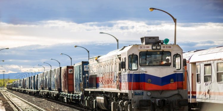 Cargo carried on Turkey-Iran railway set to reach 1M tons in 2021