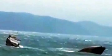 Cargo Ship Sinks in Black Sea; 6 Rescued and 7 Dead and Missing