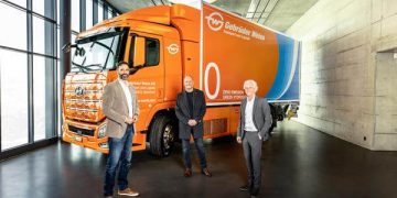 Gebruder Weiss Adds First Hydrogen Truck to Company Fleet