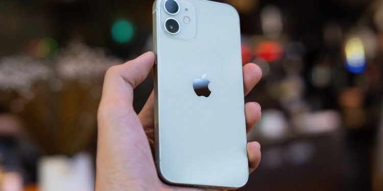 Supply Chain Indicates iPhone 12 Mini Sales Are Lagging