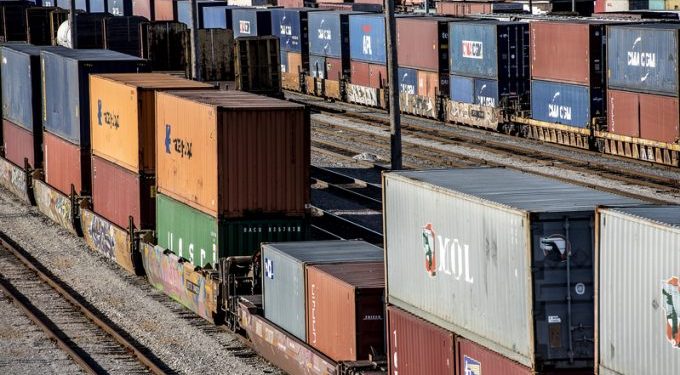 No happy new year for shippers as rates on major tradelanes stay sky high
