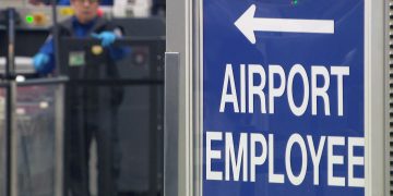 Effort to Expand O’Hare Cargo Operations With City Borrowing Advances After 4-Month Delay | Chicago News