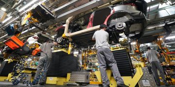 Car production hit by supply chain issues due to post-Brexit delays, Covid-19 and lack of parts – Car Dealer Magazine