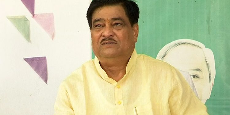 Odisha: 15 Cooperative Society Secretaries Suspended Over Irregularities In Paddy Procurement