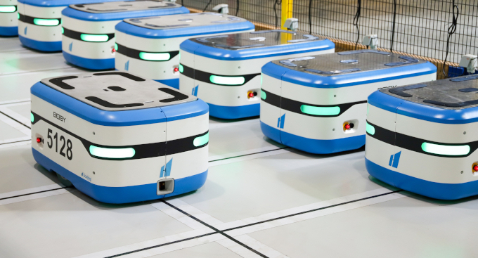 Under its strategy of international development, Scallog has signed a major commercial agreement with Bastian Solutions, an integrator and one of the world’s top 20 logistics automation solutions providers, to market the Scallog goods-to-person robots for warehouses on the other side of the Atlantic.