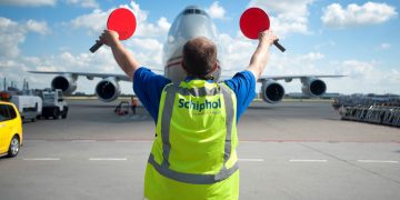 Amsterdam Airport restructures cargo division