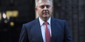 ‘Sea border does not exist’ says NI Secretary as lorries wait in port to be checked