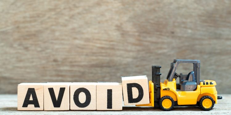 2 Stocks I’d Avoid at All Costs