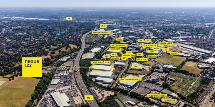 Amazon snaps up two warehouses in as many weeks