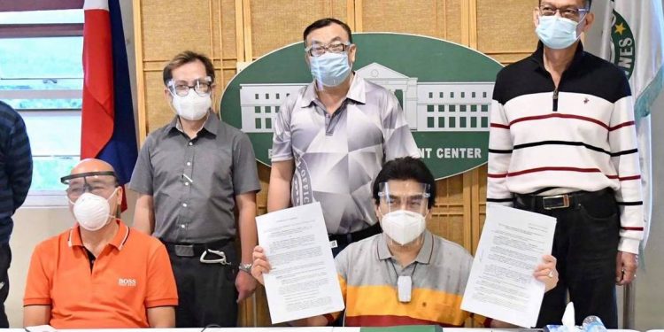 Bacolod signs deal with AstraZeneca, earmarks P300M for vaccine procurement