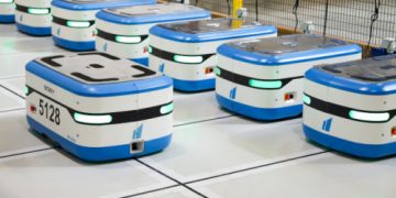 Scallog, the French logistics robotics specialist, sets sail to conquer the US in agreement with Bastian Solutions