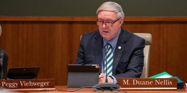 Board of Trustees discusses budget, Spring Semester logistics