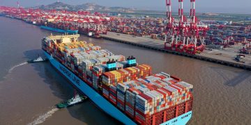 Hundreds of Maersk shipping containers fell into the Pacific Ocean when the vessel hit rough weather