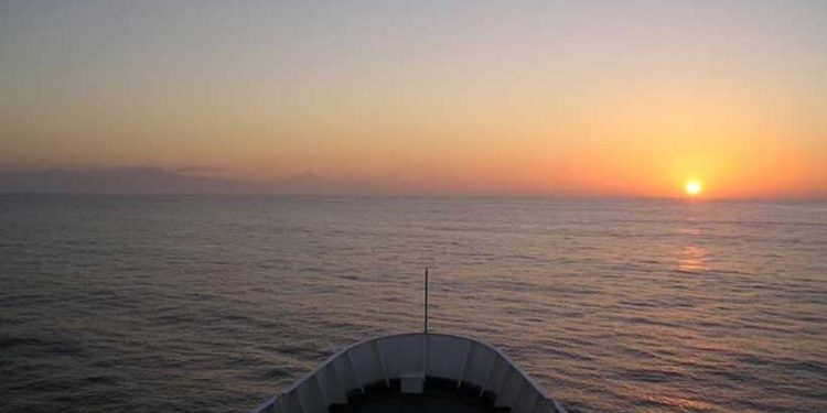 Maritime power and the new sea routes