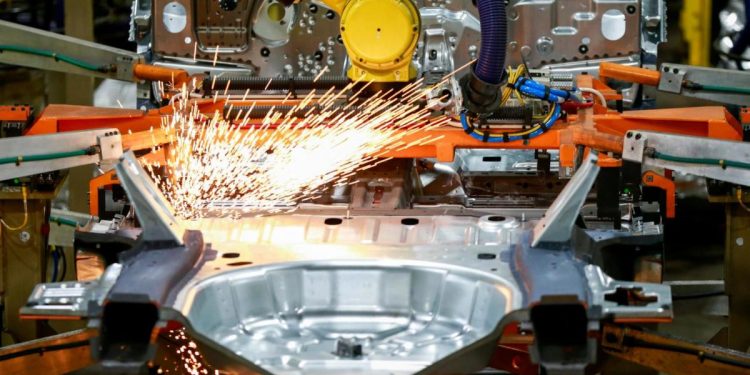 US Factories Grew in December at Fastest Pace Since Mid-2018 | Business News
