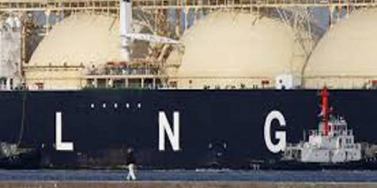 Pakistan to purchase LNG cargo from Qatar through spot buying