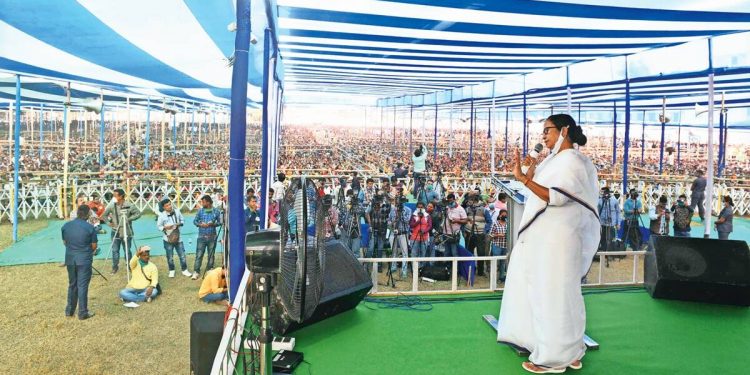 Mamata asks PM to outline vaccine procurement roadmap