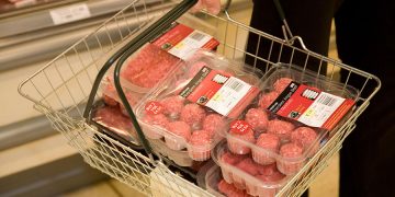 Supermarkets strengthen their hold over food supply chain
