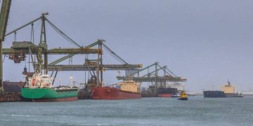 Baltic Index Falls To Three-Week Low