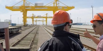 Kazakhstan-China Border Delays as Rail Freight Hedge Wobbles – The Diplomat