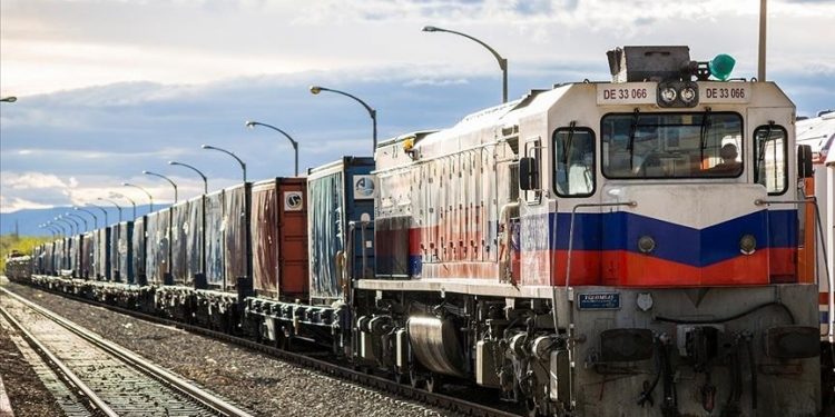 Iran-Turkey railway aims for 1M tons of cargo in 2021