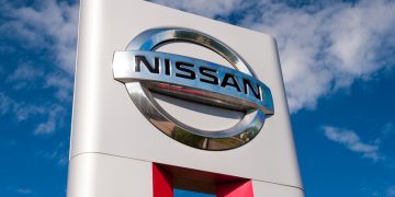 Nissan halts production as major quake disrupts supply chain