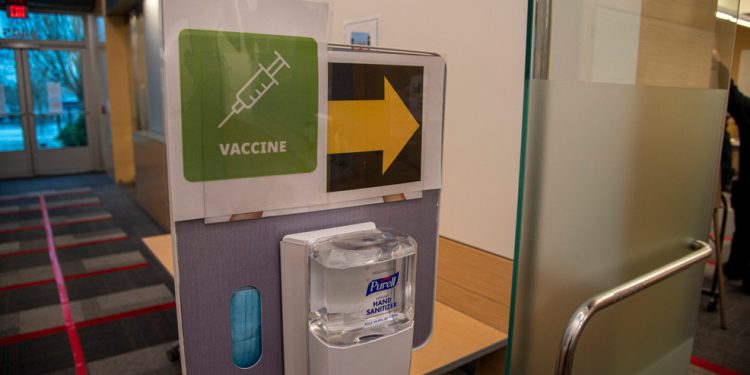 Lincoln County grapples with Moderna vaccine shipment delays – KATU