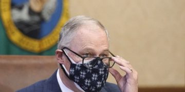 CDC Says Masks Must Fit Tightly – and Two Are Better Than One