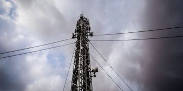 American Tower Shares Can Rally 90%, Says Portfolio Manager