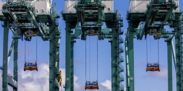 NRF expects record imports through June, with retailers buying goods early to ensure carrier space