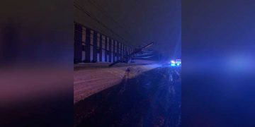 Box truck downs utility pole as snow storm slams Braintree – Boston News, Weather, Sports