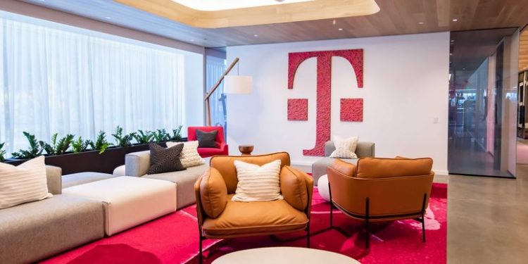 T-Mobile: Enhancing CX with digital supply chain solutions | Company Report