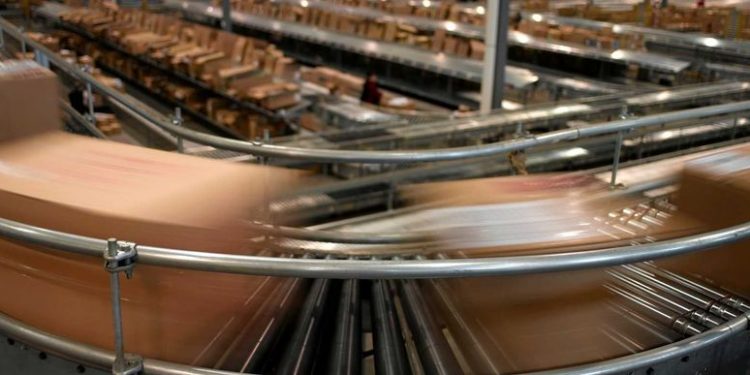 The Vital Balance of Humans and Machines in Procurement | Procurement