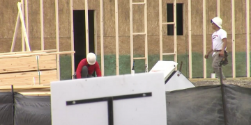 Record low inventory has home buyers looking to builders for new homes – ABC NEWS 4