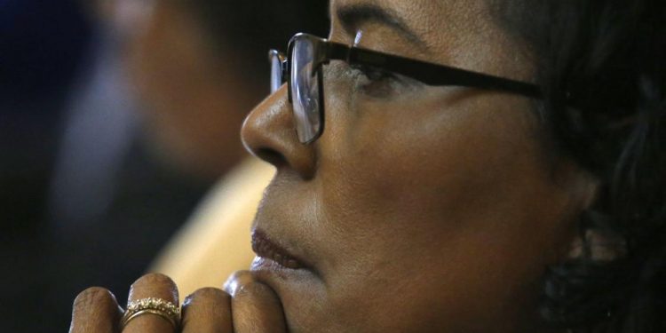 Procurement disparity bill passes Senate panel with 6-month delay in taking effect | Govt-and-politics