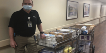 Unsung Heroes Series: Packing dedication and smiles in Conway hospital warehouse – wpde.com