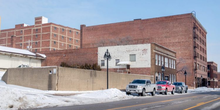 Peoria wants $10M to build a parking garage for the Warehouse District