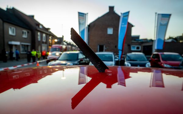Investigation started as cargo plane showers metal parts on Limburg village